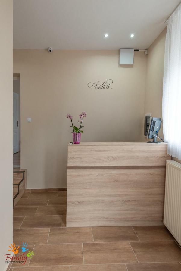 Family Apartmanhaz Apartment Нагиканиша Екстериор снимка